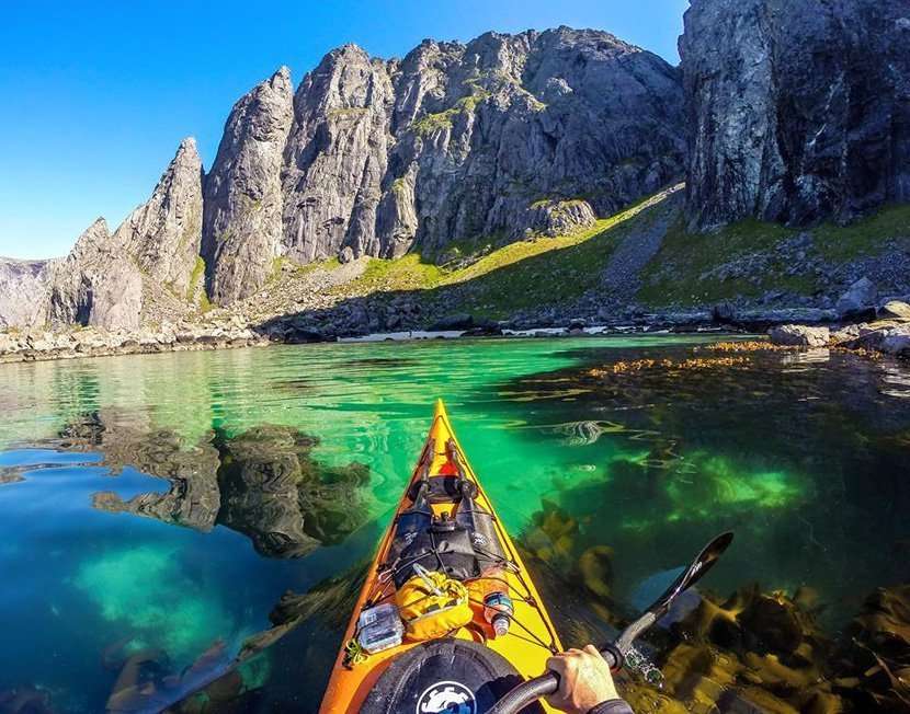 独木舟上的壮美挪威风光