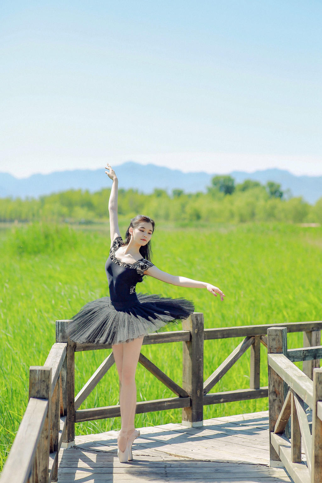 野鸭湖公园里的芭蕾女孩摄影作品欣赏